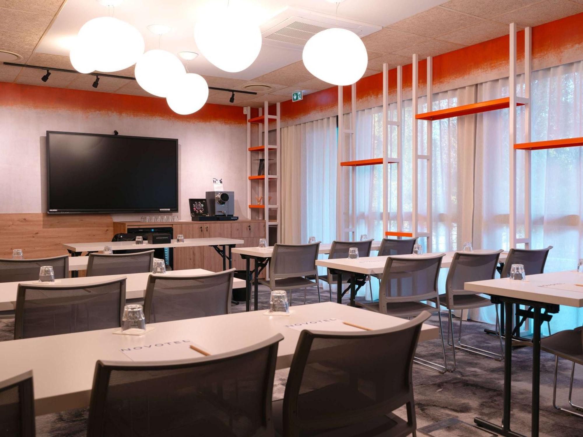 Novotel Valence Sud ภายนอก รูปภาพ